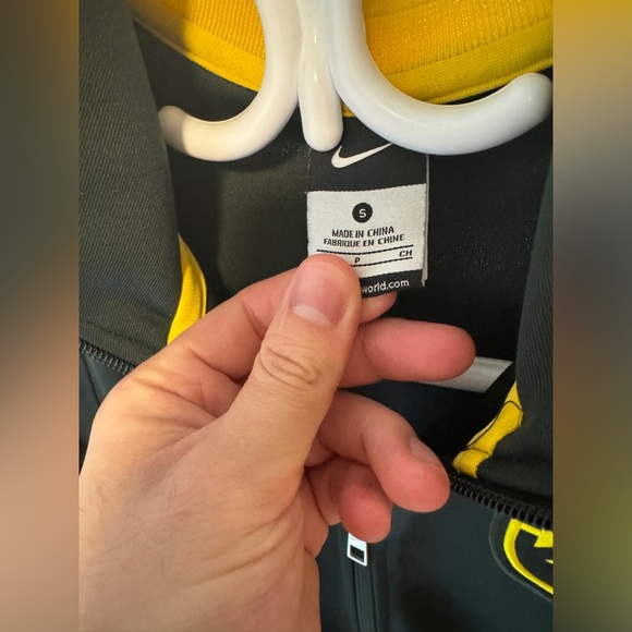 Brazil 2014 World Cup soccer training jacket size small dark green and yellow - Picture 3 of 3